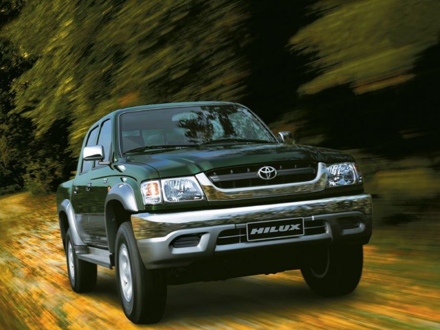  Toyota Hilux Double Cab 2001 года  (фото 4 из 5)